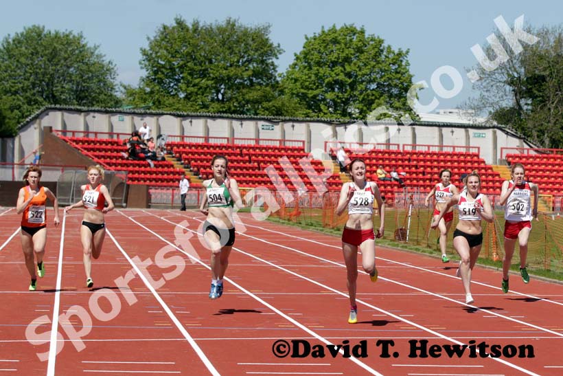 Beth Pringle (Gateshead) wins the under-17s 200 metres.